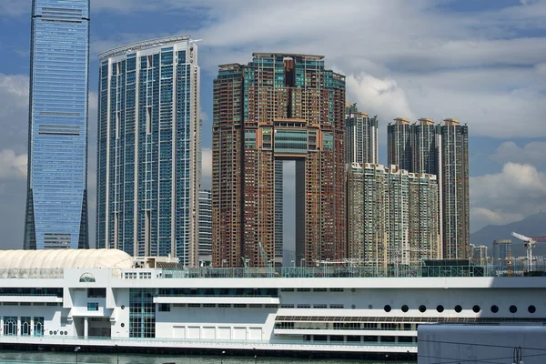 Uitzicht op Hong Kong van Victoria Harbor — Stockfoto