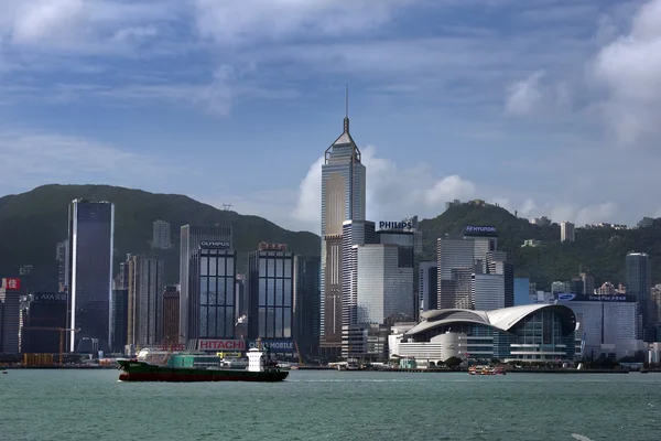 Uitzicht op Hong Kong van Victoria Harbor — Stockfoto