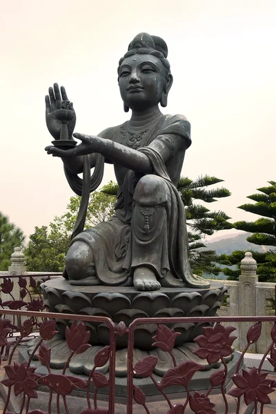 Tilbuddet om de seks Devas, Po Lin-klosteret, Hong Kong - Stock-foto