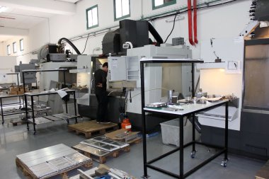 Küçük atölye makineler cnc ile