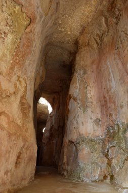 Antik yeraltı depo, Zippori, İsrail