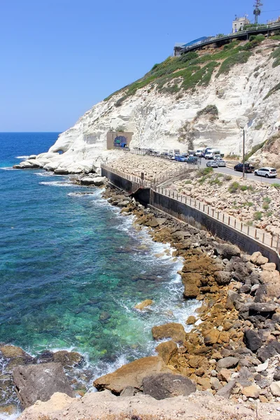 Φυσικό καταφύγιο Rosh Hanikra είναι ενός γεωλογικού σχηματισμού στο Ισραήλ — Φωτογραφία Αρχείου