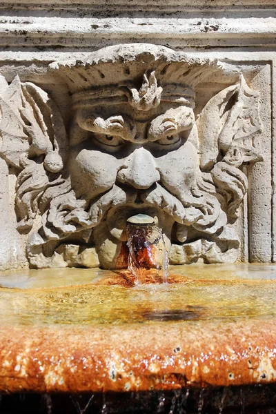 Fontein in de tuinen van Villa Borghese, Rome, Italië — Stockfoto