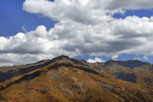 Yeni Zelanda'da dağ manzarası — Stok fotoğraf