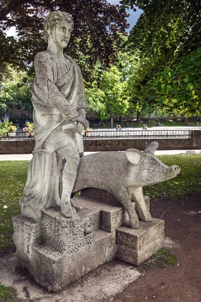 Rey Bladud estatua en Bath, Somerset, Inglaterra — Foto de Stock