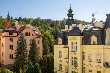 Karlovy Vary (Karlsbad), Çek Cumhuriyeti 'nde bir kaplıca kasabası.