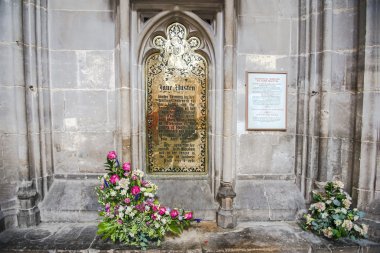 İngiliz yazar Jane Austen için adanmış memorial pirinç