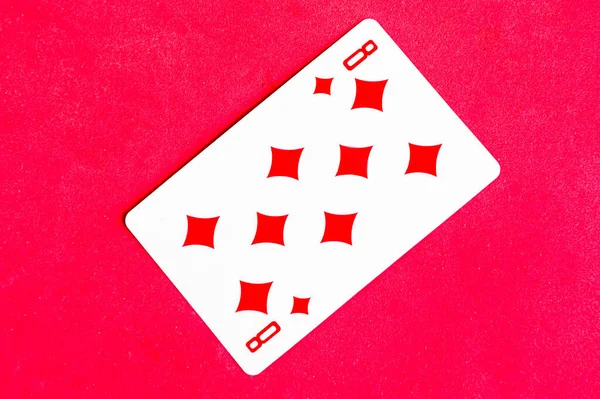 Otto Diamanti Che Giocano Carte Sfondo Rosso — Foto Stock