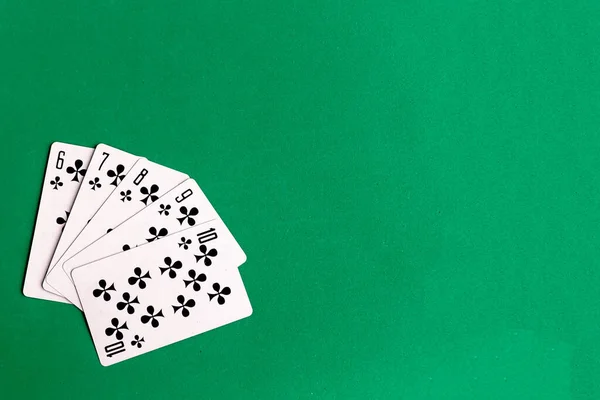 Poker Straight Flush Spelkort Grön Bakgrund Kopiera Utrymme — Stockfoto