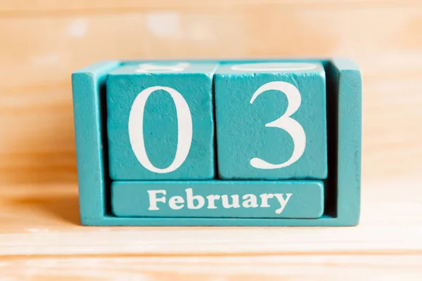 Febrero Calendario Cubo Azul Con Mes Fecha Sobre Fondo Madera —  Fotos de Stock