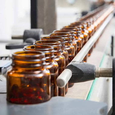 Tıbbi ve sağlık sektörü için ilaç ve ilaç üretimi ve ambalaj zinciri