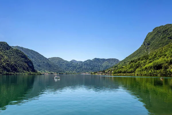 Scenic Landscape Switzerland Green Hills Lake — Stock Photo, Image