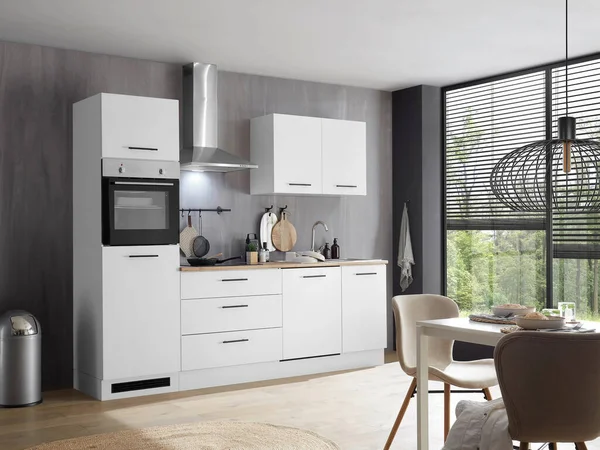 Minimum İskandinav tarzında modern lüks mutfak.