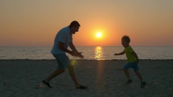 Tiempo feliz con papá amado — Vídeo de stock