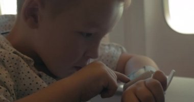 Akıllı izle küçük çocuk