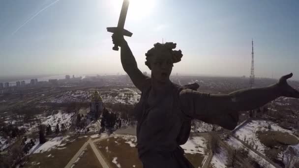 Mamaev Kurgan en Volgogrado, Rusia. Vista aérea — Vídeo de stock