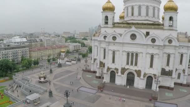 Katedralen Kristus Frälsaren och Moskva staden, Flygfoto — Stockvideo