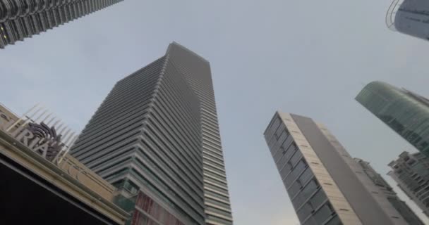 Petronas Towers ve Suria Klcc, Kuala Lumpur, Malezya — Stok video