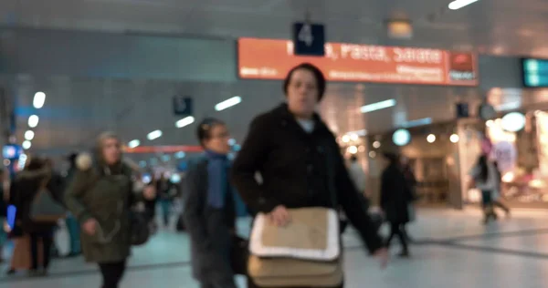 Tiempo ocupado en el aeropuerto —  Fotos de Stock