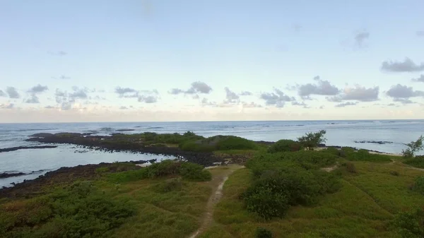 飞到毛里求斯岛的边缘 — 图库照片