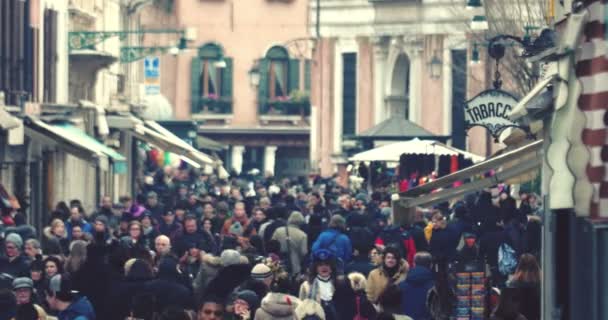 Gedrängte venezianische Straße — Stockvideo