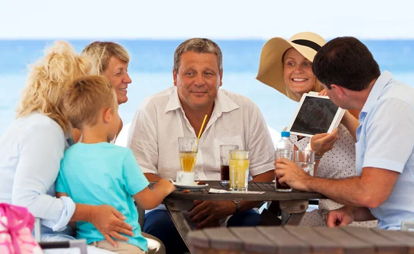 Nice pictures of their family on vacation — Stock Photo, Image