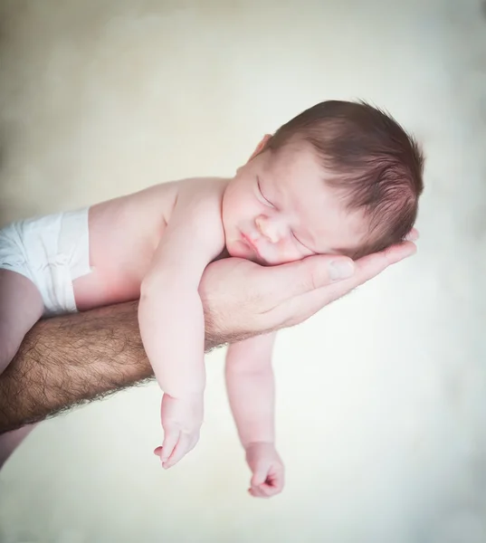 Bebê recém-nascido bonito — Fotografia de Stock