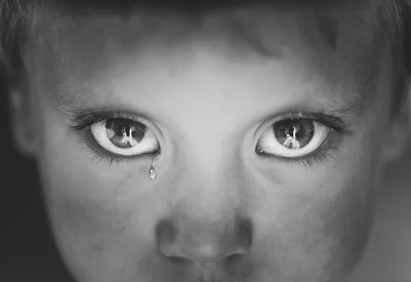 yakın çekim çocuk gözleri