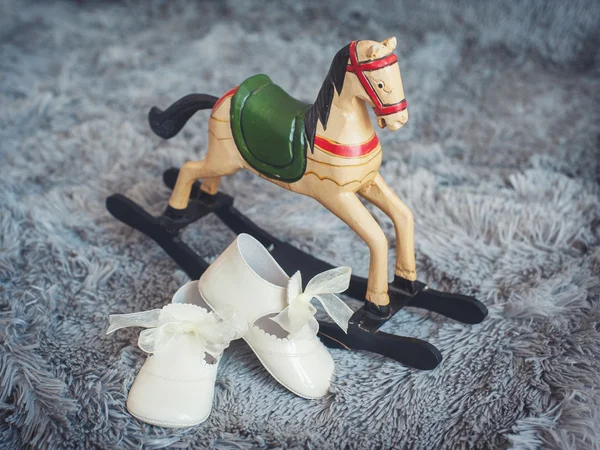 Gri bir arka plan bebek olanakları