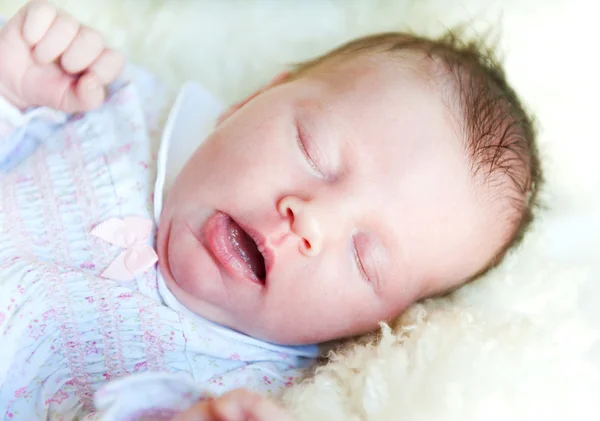 Newborn girl — Φωτογραφία Αρχείου