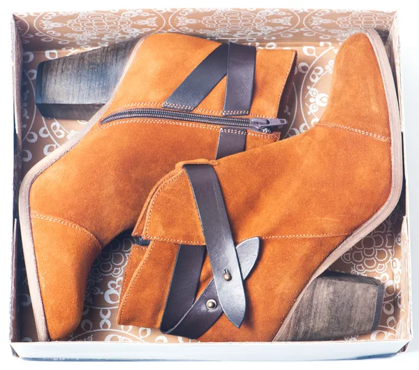 Braune Wildlederschuhe — Stockfoto