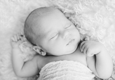 Küçük kız sevimli uyku