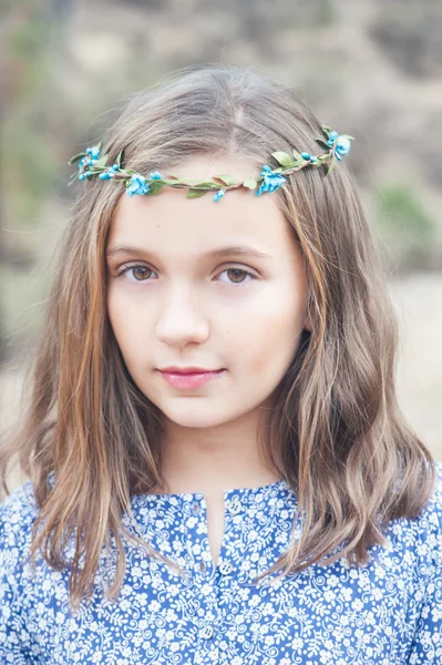 Portret van een schattig meisje — Stockfoto