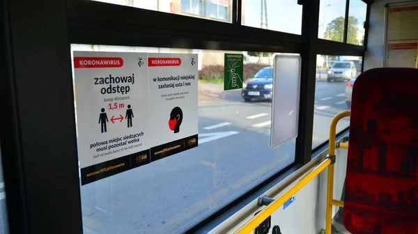 Warschau Polen Oktober 2020 Innenraum Eines Linienbusses Mit Sozialen Distanzmarkierungen — Stockfoto