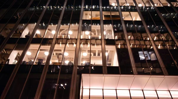 Patrón Edificios Oficinas Ventanas Iluminadas Por Noche Iluminación Con Diseño —  Fotos de Stock