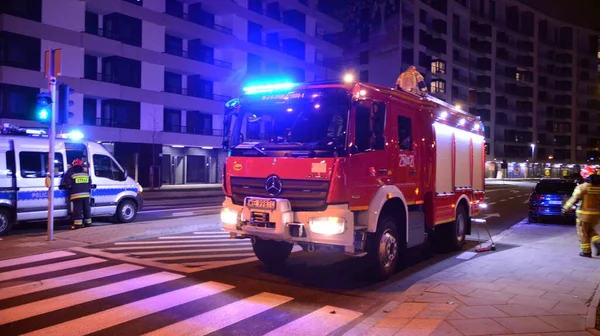 Warschau Polen December 2020 Brandweer Onderzoekt Een Auto Een Verkeersongeval — Stockfoto