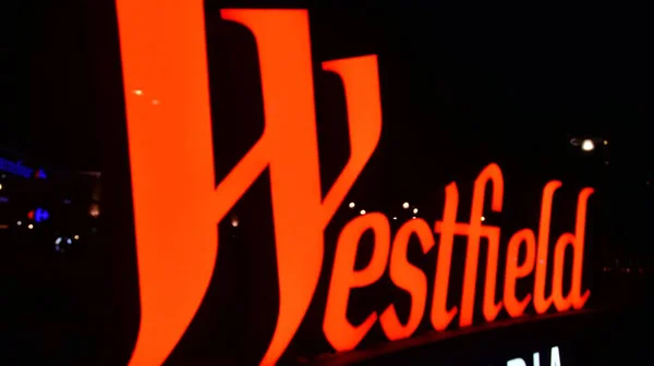 Warszawa Polska Lutego 2021 Podpisz Westfield Podpis Firmy Westfield — Zdjęcie stockowe