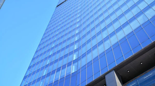 Скляний Фасад Будівель Блакитним Небом Хмарочоси Діловому Центрі Міста Тло — стокове фото
