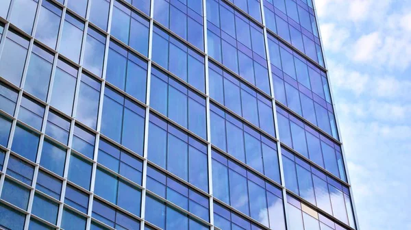 Fachada Vidro Folheado Edifício Moderno Coberto Vidro Placa Reflexiva — Fotografia de Stock