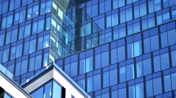 Fachada Acristalada Edificio Oficinas Con Cielo Reflejado Edificios Arquitectura Moderna — Foto de Stock