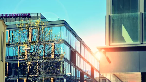 Wohnung Wohnhaus Und Hausfassadenarchitektur Und Außenanlagen Blauer Himmel Auf Dem — Stockfoto