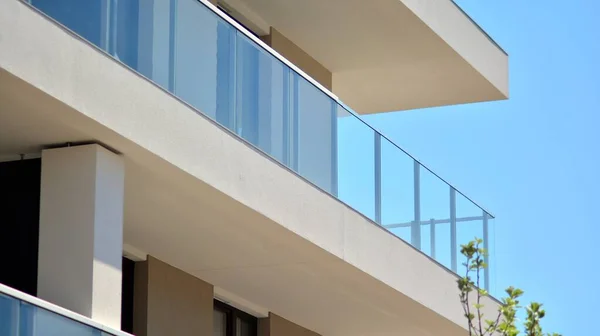 Condominium Apartment Building Symmetrical Modern Architecture Detail Modern Residential Flat — Stock Photo, Image