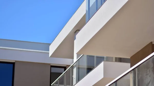 Condominium Apartment Building Symmetrical Modern Architecture Detail Modern Residential Flat — Stock Photo, Image