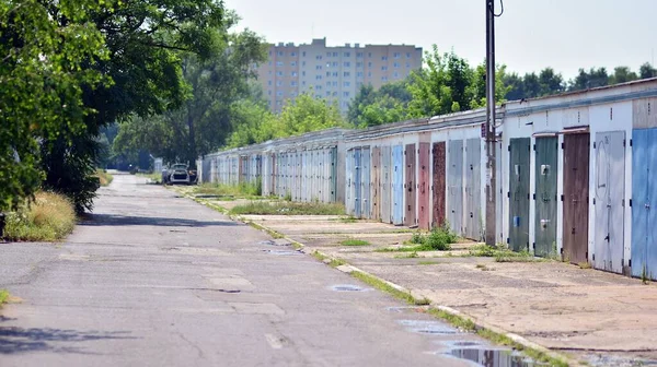 Старі Приватні Гаражі Автомобілів — стокове фото