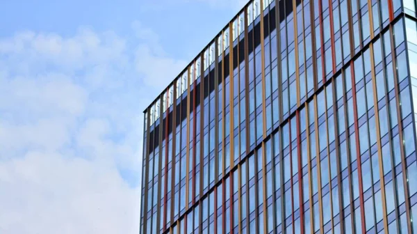 Glazed Facade Office Building Reflected Sky Modern Architecture Buildings Exterior — Stock Photo, Image