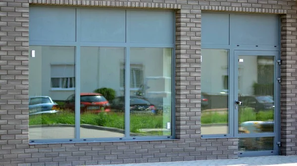 Ventanas Panorámicas Nuevos Locales Comerciales Propiedad Comercial Desarrollo Estándar Para —  Fotos de Stock