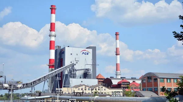 Szczecin Polen Juli 2021 Brandstofhaveninfrastructuur Met Industriële Schoorstenen — Stockfoto