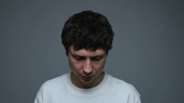 Korkmuş tepki alarmı. Savaş ya da kaç tepkisi..