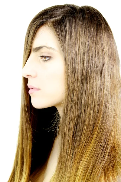 Porträtt av profil av vacker kvinna med rak mjuk silkeslen hår framför ögonen — Stockfoto