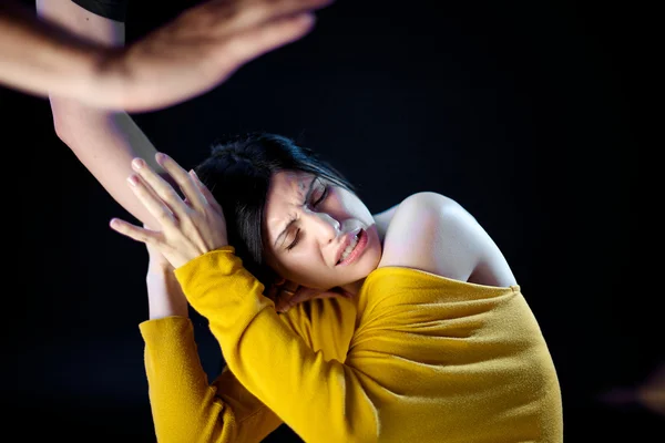 Violência doméstica em casa — Fotografia de Stock